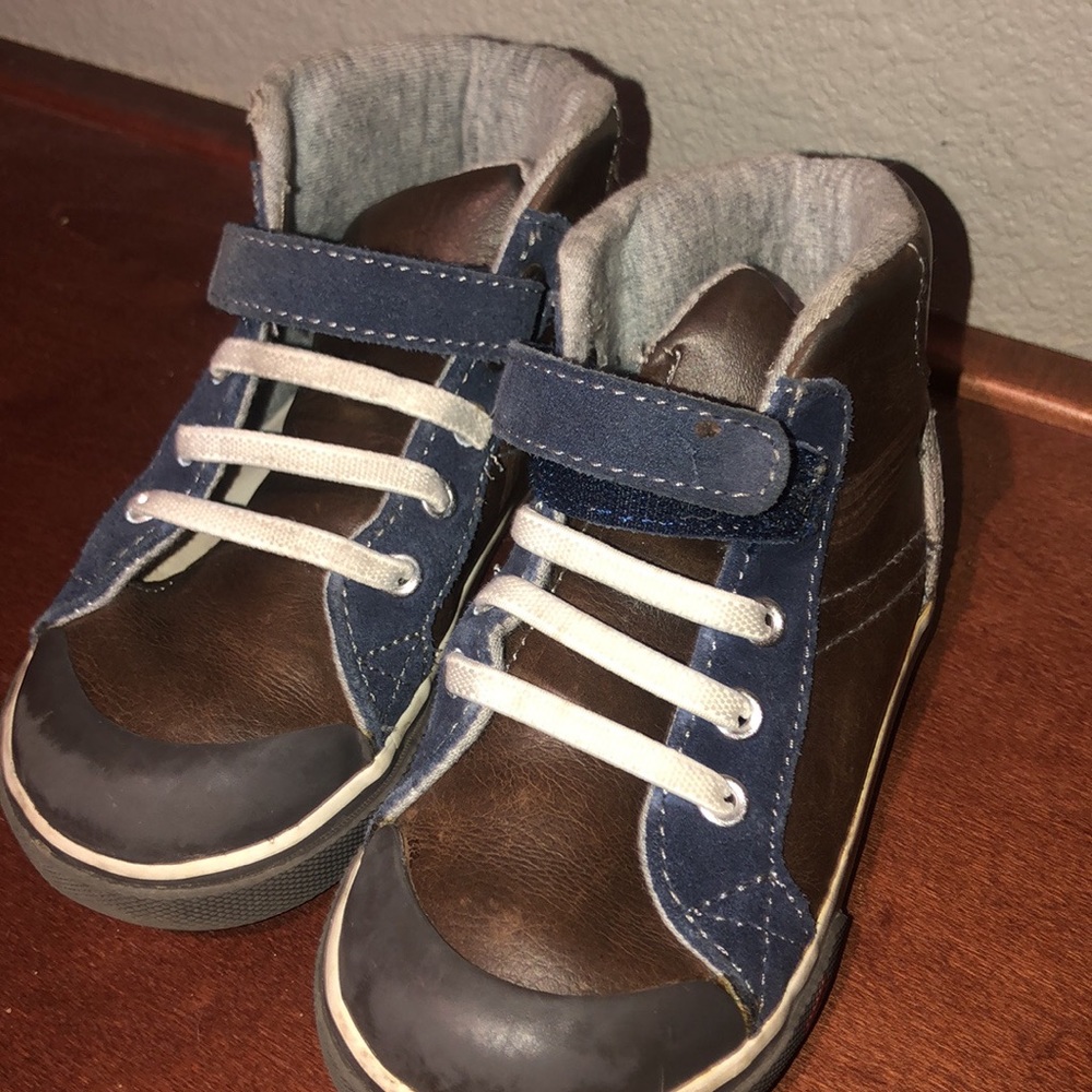 See Kai Run Toddler sneakers